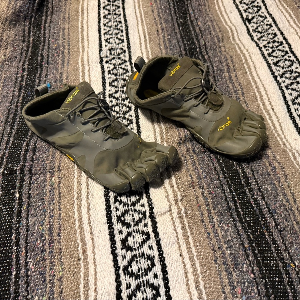 Vibram Men's Olive FiveFingers